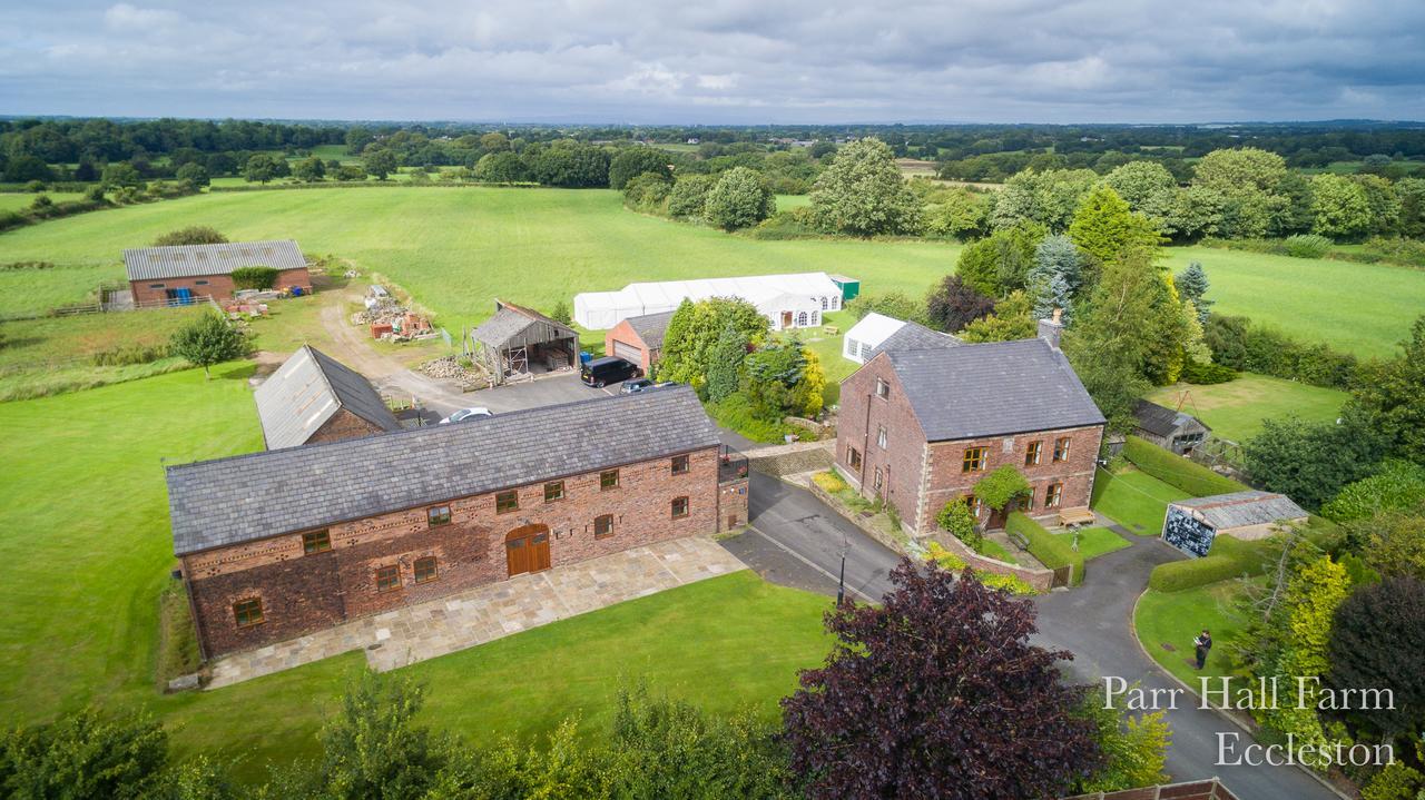 Parr Hall Farm Eccleston  Exteriör bild